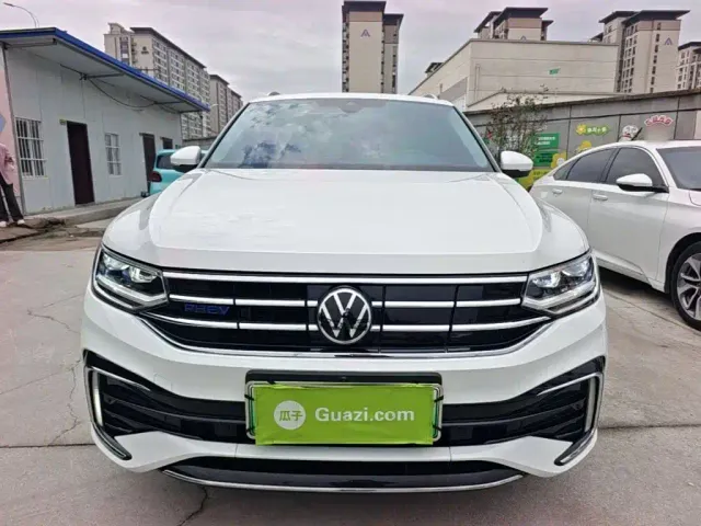 Volkswagen Tiguan L PHEV — Фото автомобиля 2