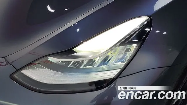 Tesla Model Y — Фото автомобиля 20