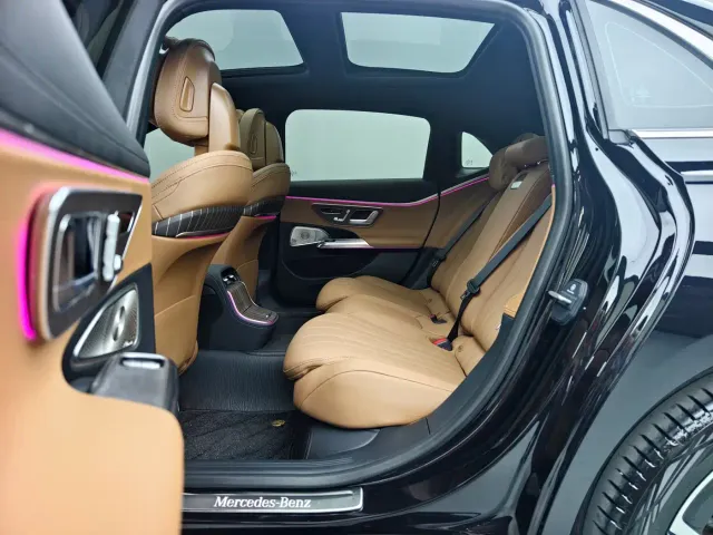 Mercedes-Benz E-Class — Фото автомобиля 6