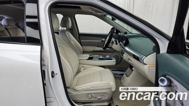 Genesis GV60 — Фото автомобиля 11