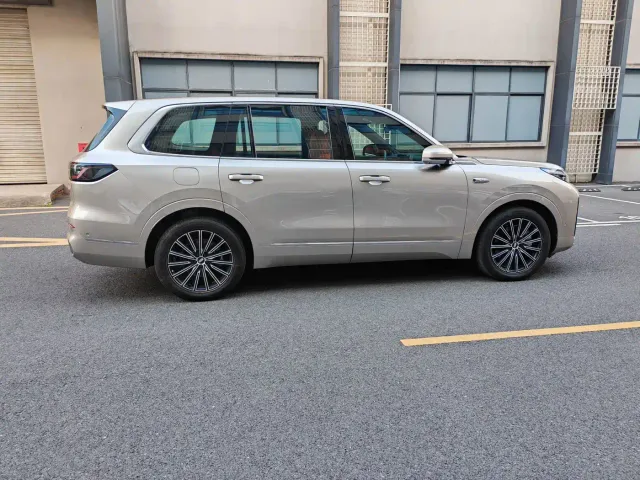 Geely Galaxy M9 — Фото автомобиля 7
