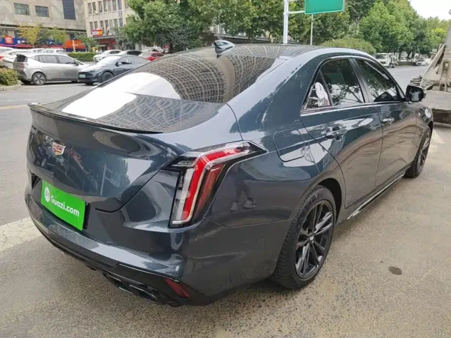Cadillac CT4 — Фото автомобиля 6