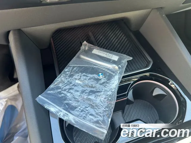 BMW 5 Series G60 — Фото автомобиля 11
