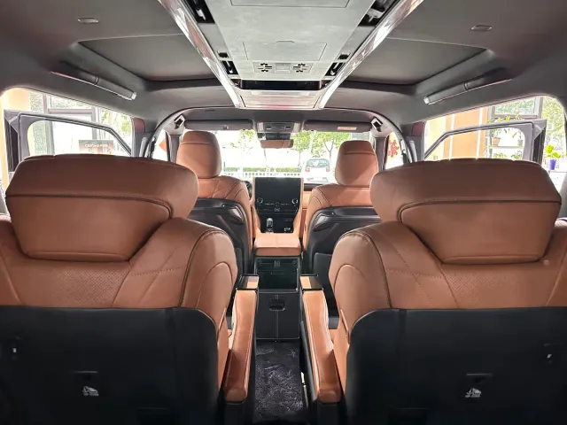 Toyota Alphard — Фото автомобиля 9