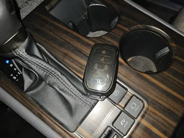 Toyota Sienna — Фото автомобиля 8