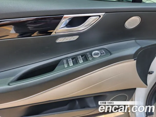 Genesis GV80 2.5T Бензин 2WD — Фото автомобиля 11
