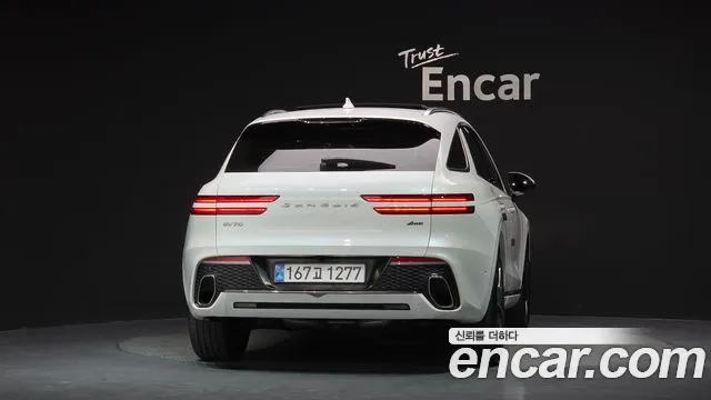 Genesis GV70 — Фото автомобиля 4
