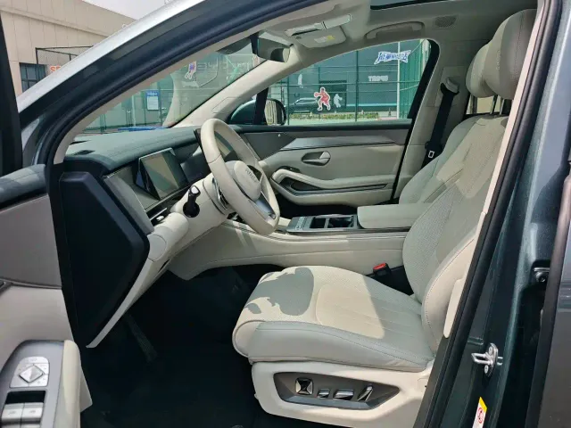 BYD Tang L — Фото автомобиля 4