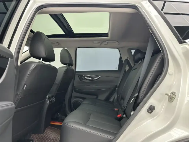 Nissan X-Trail — Фото автомобиля 6