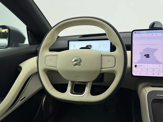 Nio ET5 Touring — Фото автомобиля 11