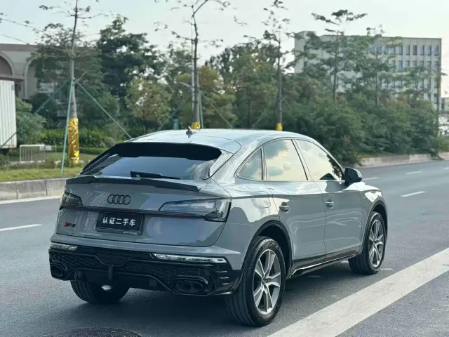 Audi Q5L Sportback — Фото автомобиля 9