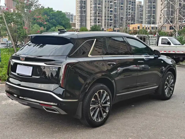 Cadillac XT5 — Фото автомобиля 8