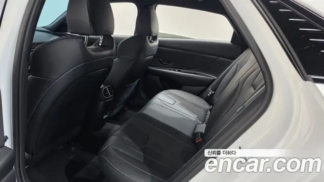 Hyundai AVANTE — Фото автомобиля 14