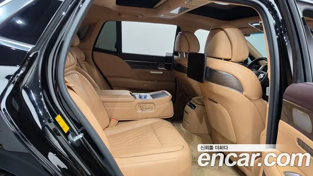 Genesis G90 — Фото автомобиля 9