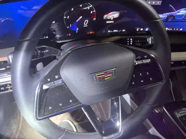 Cadillac GT4 — Фото автомобиля 15