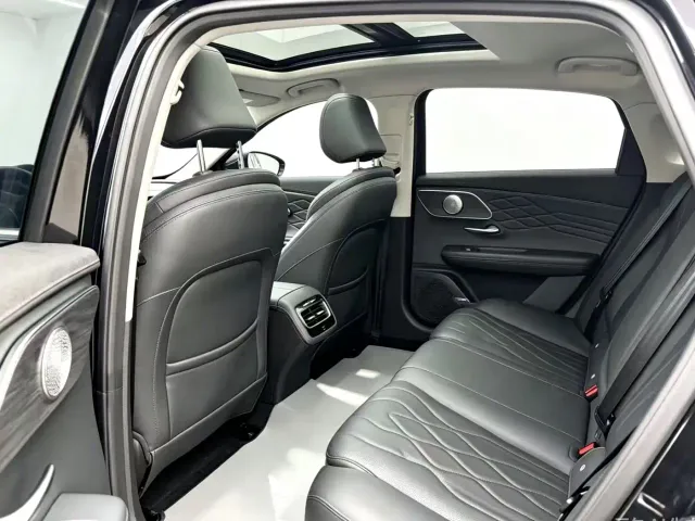 Chery Arrizo 8 PRO — Фото автомобиля 6