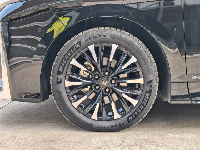 Toyota Vellfire — Фото автомобиля 19