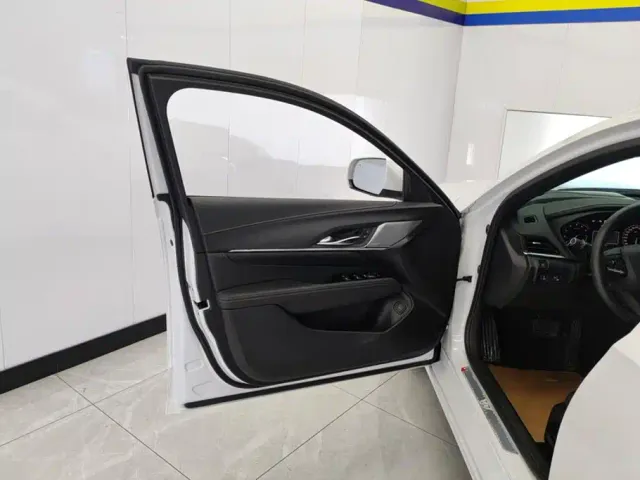 Cadillac CT4 — Фото автомобиля 7