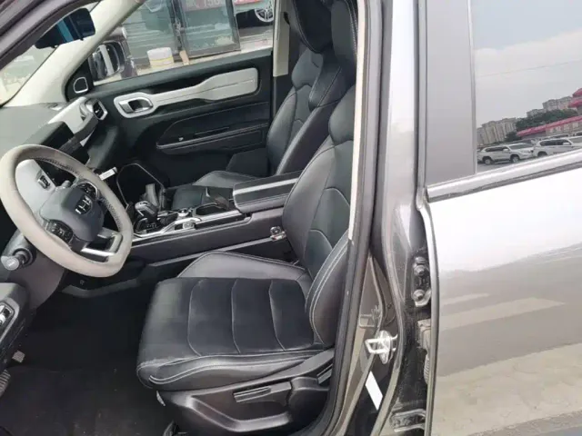 Geely ICON — Фото автомобиля 7