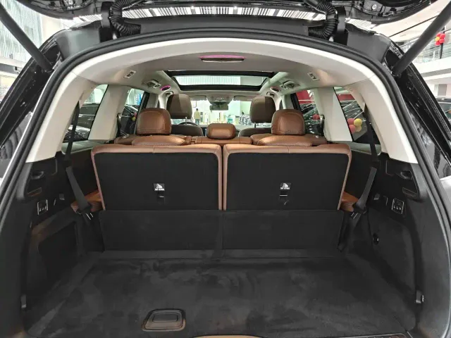 Mercedes-Benz GLS-Class — Фото автомобиля 15