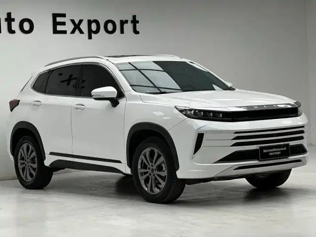 Exeed LX — Фото автомобиля 3