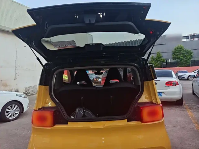 Wuling Hongguang Mini EV — Фото автомобиля 18