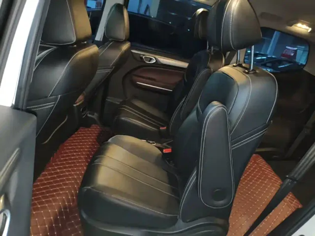 GAC Trumpchi M6 — Фото автомобиля 16