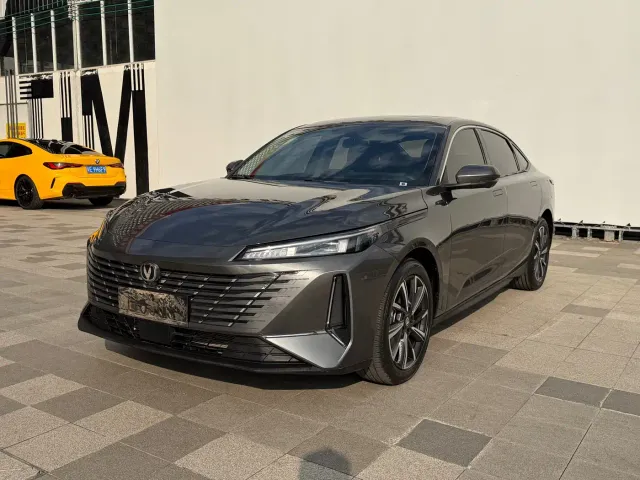 Фотография автомобиля — Changan Eado