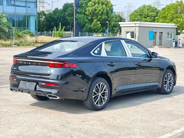 Geely Xingrui — Фото автомобиля 5