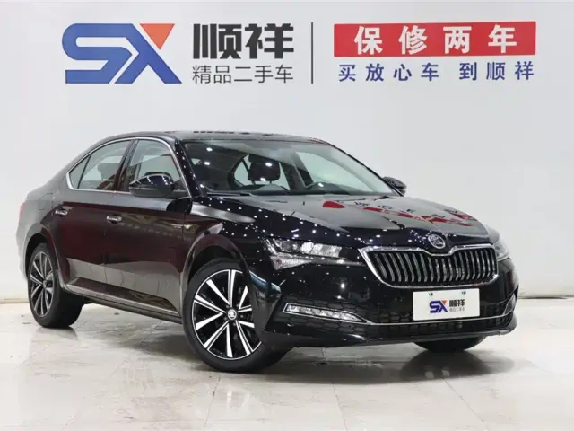 Skoda Superb — Фото автомобиля 3