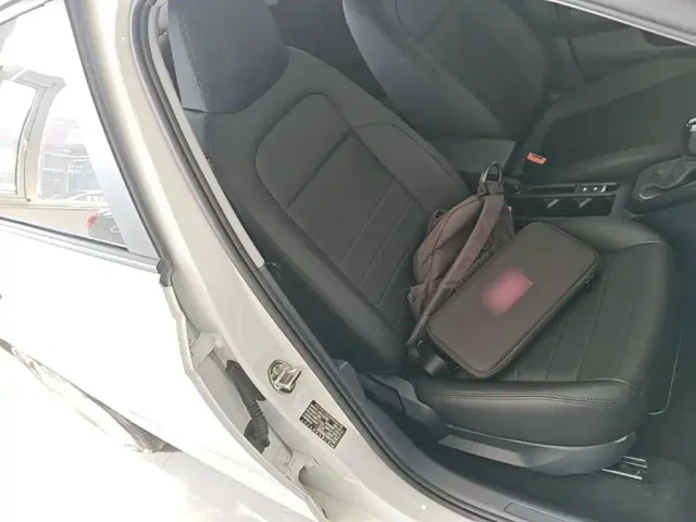 Volkswagen Lavida — Фото автомобиля 24