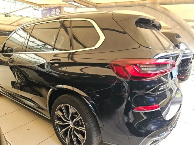 BMW X5 — Фото автомобиля 6