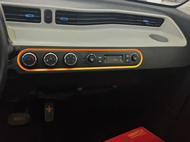 Wuling Hongguang Mini EV — Фото автомобиля 13