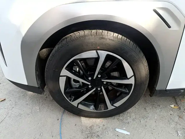GAC Aion Y — Фото автомобиля 22
