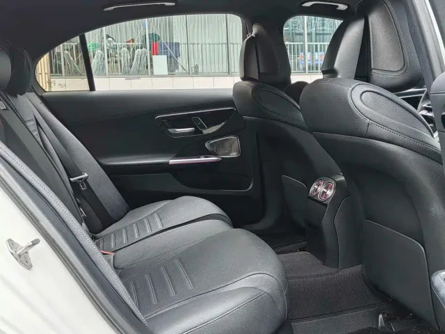 Mercedes-Benz C-Class — Фото автомобиля 15