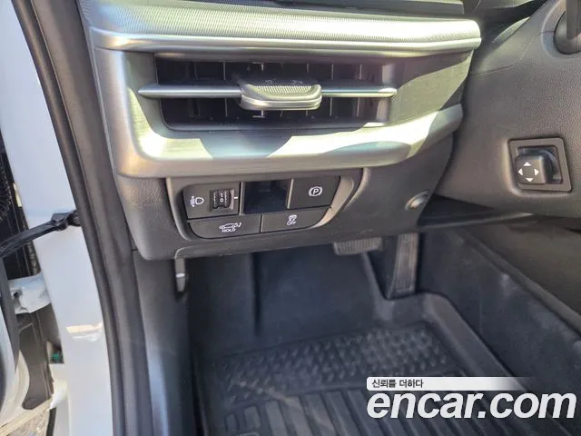 Hyundai Grandeur GN7 — Фото автомобиля 13