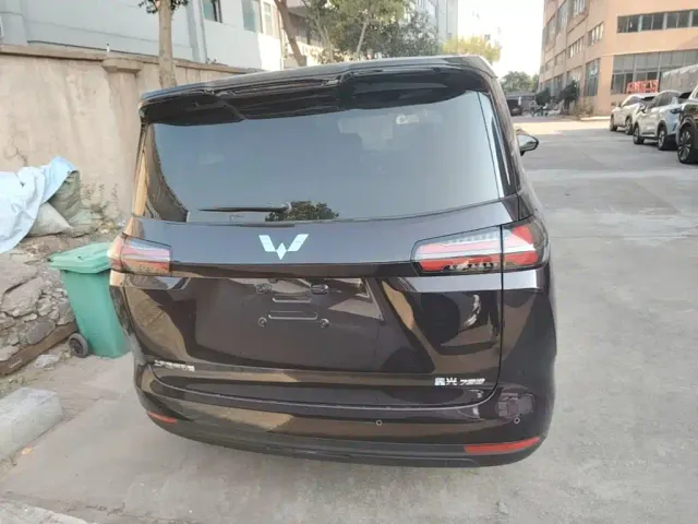 Wuling Starlight 730 — Фото автомобиля 5