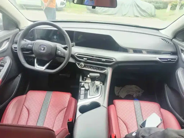 Changan Eado — Фото автомобиля 12