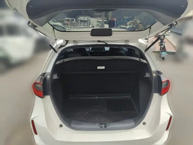 Honda Fit — Фото автомобиля 15
