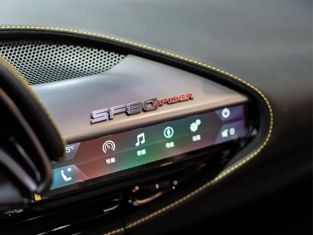 Ferrari SF90 — Фото автомобиля 18