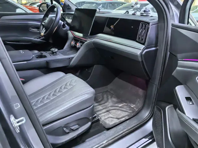 BYD Song L DM-i — Фото автомобиля 9