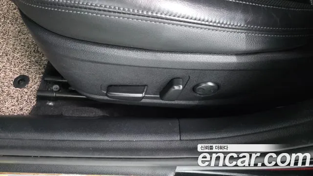 Hyundai Grandeur Новый Grandeur IG 3.0 LPi (Для проката) — Фото автомобиля 30