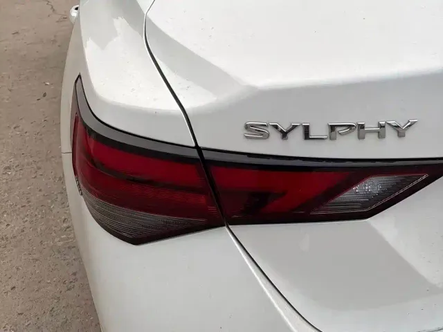 Nissan Sylphy — Фото автомобиля 5