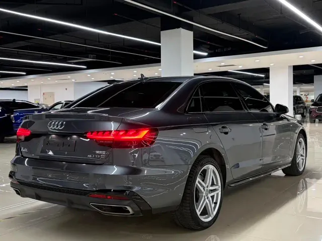 Audi A4L — Фото автомобиля 4