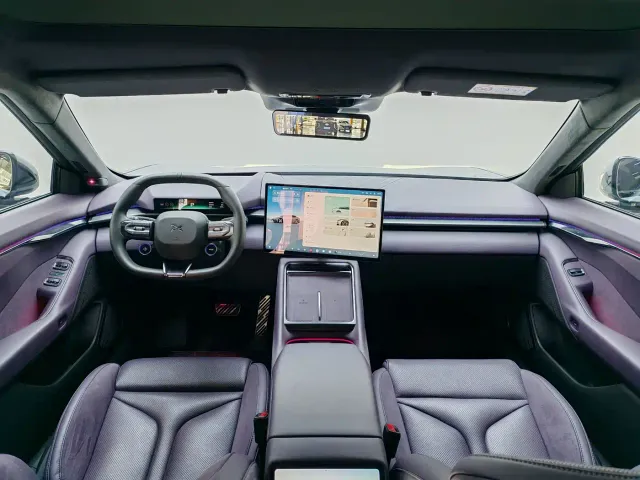 Xpeng P7 — Фото автомобиля 5