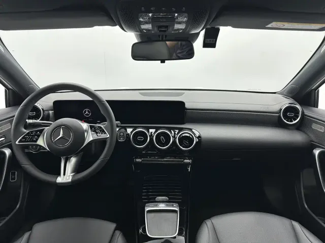Mercedes-Benz A-Class — Фото автомобиля 7