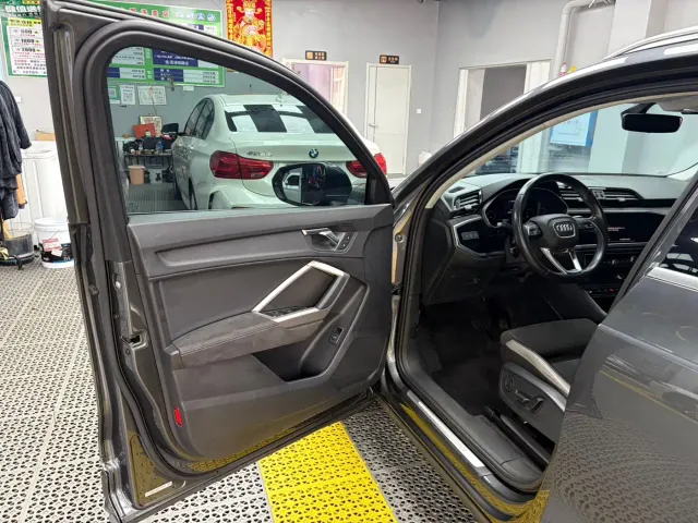Audi Q3 — Фото автомобиля 16