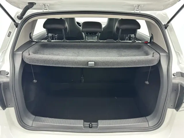Volkswagen T-Cross — Фото автомобиля 16