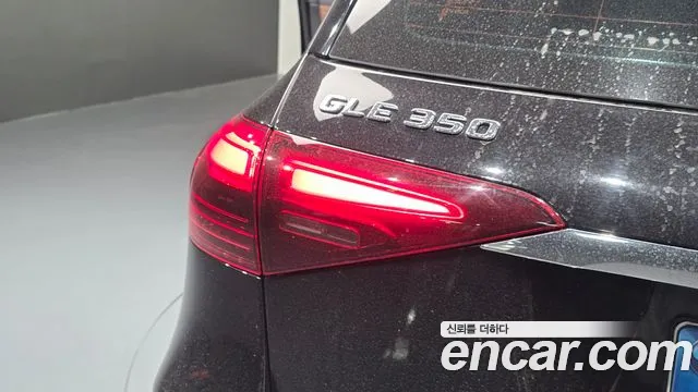 Mercedes-Benz GLE-Class — Фото автомобиля 20
