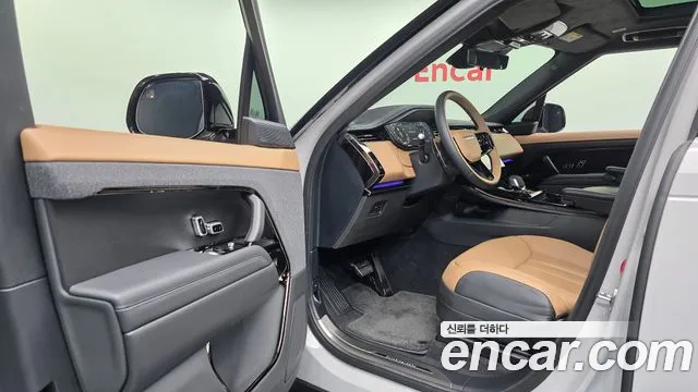 Land Rover Range Rover Sport — Фото автомобиля 10